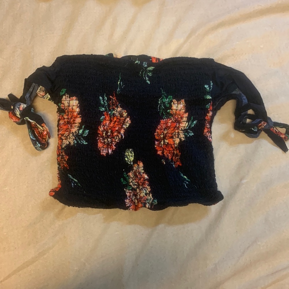 Off shoulder crop top